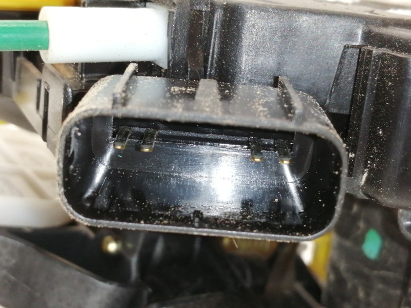 Recambio de cerradura puerta delantera derecha para hyundai i30 (gd) style referencia OEM IAM 81320A6110  