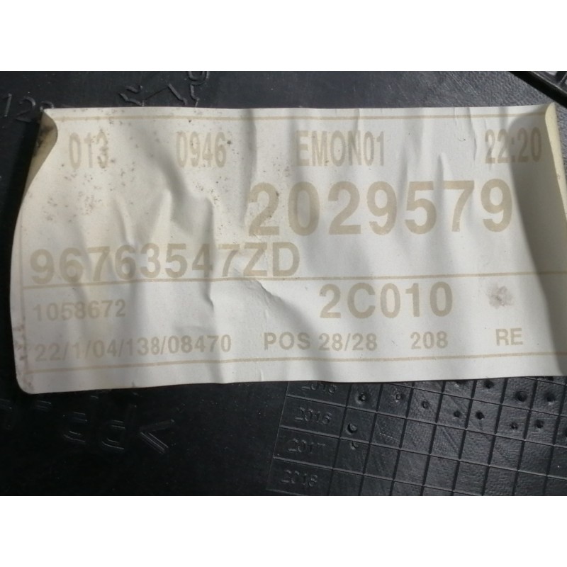 Recambio de guarnecido puerta trasera derecha para peugeot 208 active referencia OEM IAM 96763547ZD 019568152 / 491100112853LVM 