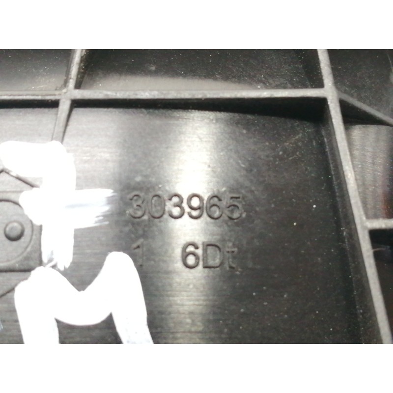 Recambio de maneta interior delantera derecha para peugeot 208 active referencia OEM IAM 96555516VV  