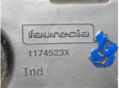 Recambio de rejilla aireadora para peugeot 208 active referencia OEM IAM 9673830077 9672846077 1089191X 2