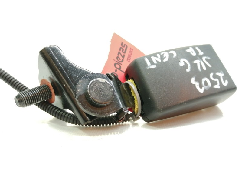 Recambio de enganche cinturon trasero derecho para hyundai i30 (gd) style referencia OEM IAM 20150406  