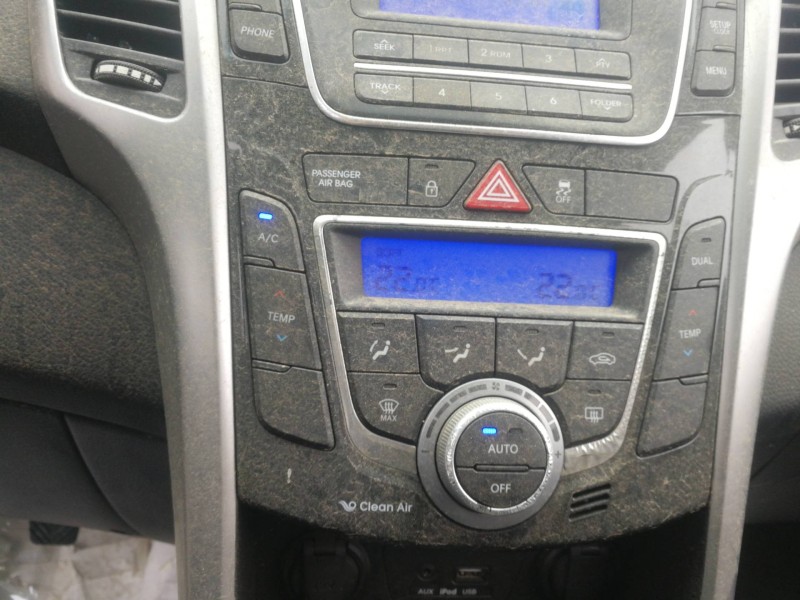 Recambio de mando calefaccion / aire acondicionado para hyundai i30 (gd) style referencia OEM IAM 97250A6521  