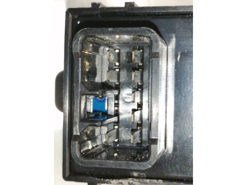 Recambio de mando elevalunas trasero izquierdo para hyundai i30 (gd) style referencia OEM IAM 49D5101110  