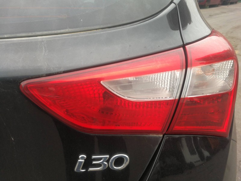 Recambio de piloto trasero derecho interior para hyundai i30 (gd) style referencia OEM IAM 92404A50  