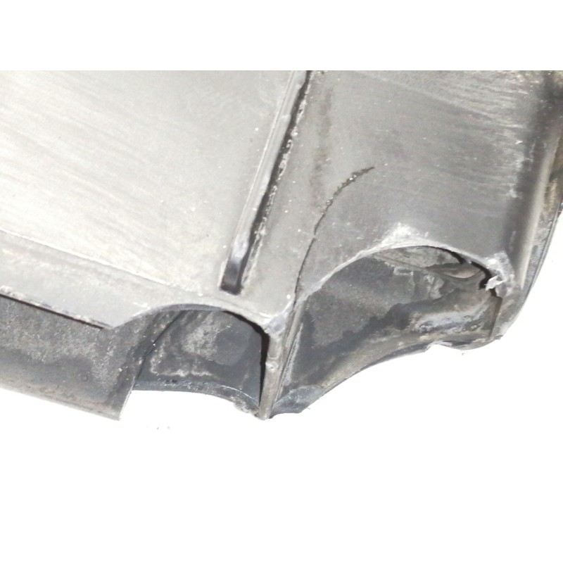 Recambio de filtro aire para bmw x1 (e84) xdrive 20d referencia OEM IAM 13717798772  