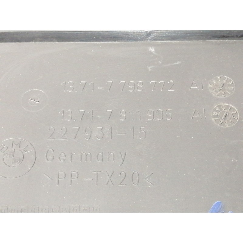 Recambio de filtro aire para bmw x1 (e84) xdrive 20d referencia OEM IAM 13717798772  