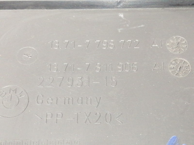 Recambio de filtro aire para bmw x1 (e84) xdrive 20d referencia OEM IAM 13717798772  