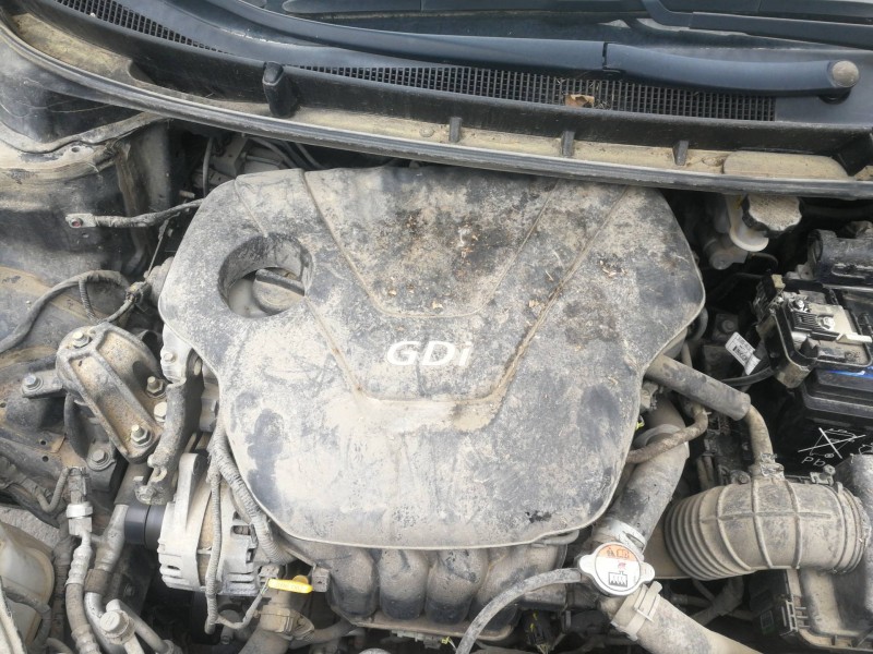 Recambio de tapa motor para hyundai i30 (gd) style referencia OEM IAM 292402B600  