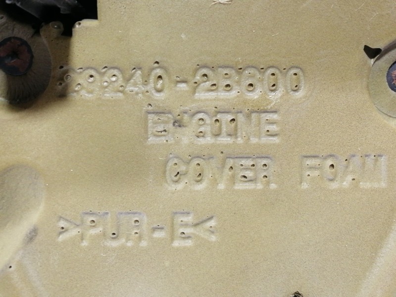 Recambio de tapa motor para hyundai i30 (gd) style referencia OEM IAM 292402B600  