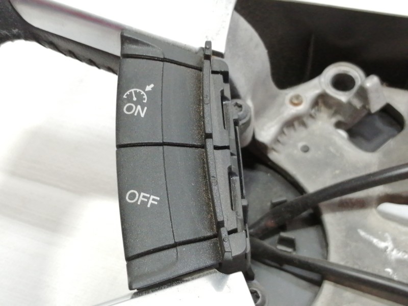 Recambio de volante para ford c-max (cb3) ghia referencia OEM IAM 6019743 3M513600CHW 602556700B