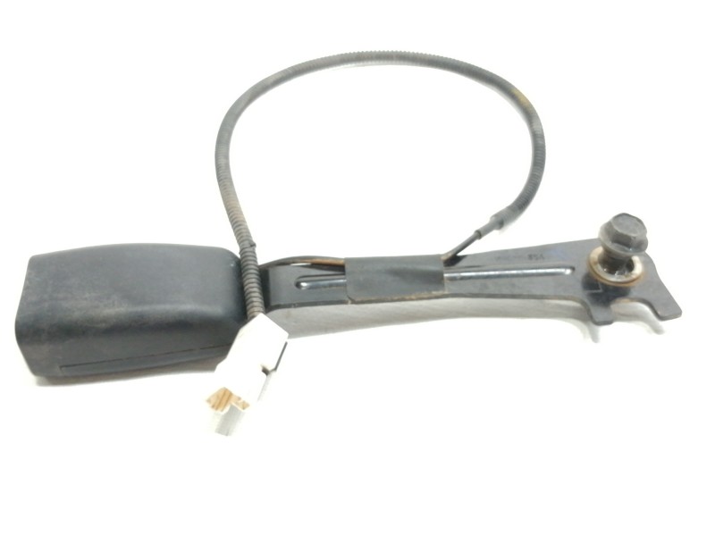 Recambio de enganche cinturon delantero izquierdo para hyundai ix35 comfort 2wd referencia OEM IAM 1K06885354  