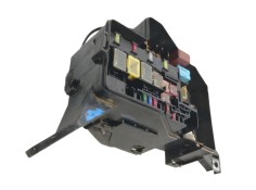 Recambio de caja reles / fusibles para toyota rav 4 (a3) advance referencia OEM IAM 3WXA1 72818502 8264147020 