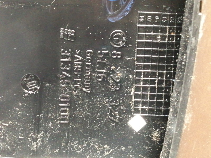 Recambio de apoyabrazos central para bmw serie 7 (e65/e66) 730d referencia OEM IAM E08205002  