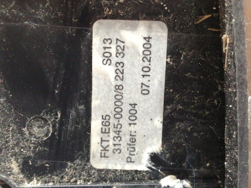 Recambio de apoyabrazos central para bmw serie 7 (e65/e66) 730d referencia OEM IAM E08205002  