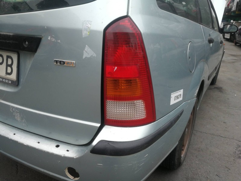 Recambio de piloto trasero derecho para ford focus turnier (cak) ghia referencia OEM IAM 1M5113404CB 1M5113404 