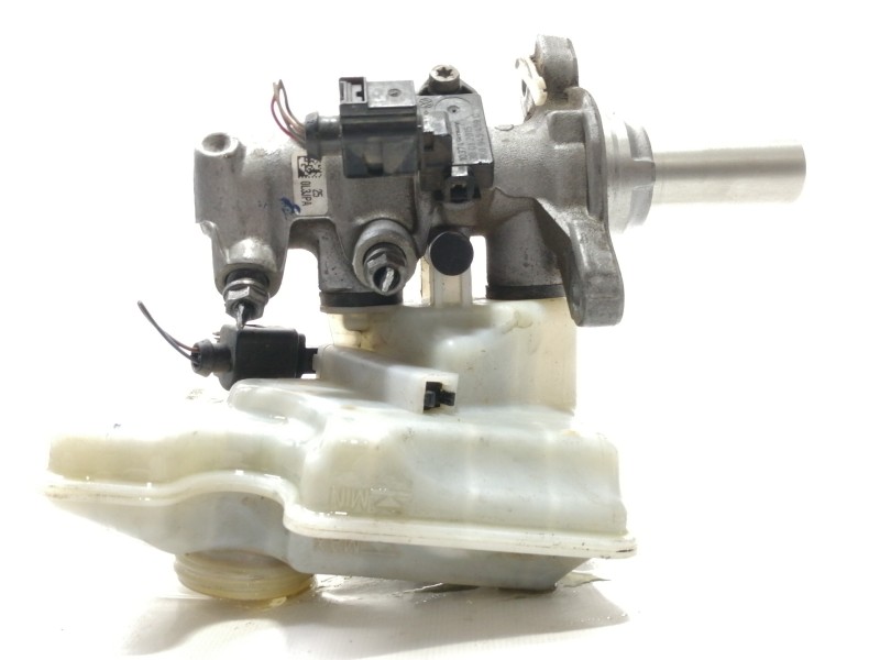 Recambio de bomba freno para seat leon st (5f8) reference referencia OEM IAM 5Q1611301B  