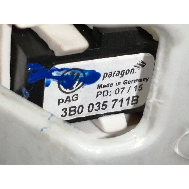 Recambio de luz interior para seat leon st (5f8) reference referencia OEM IAM 5F0947105  