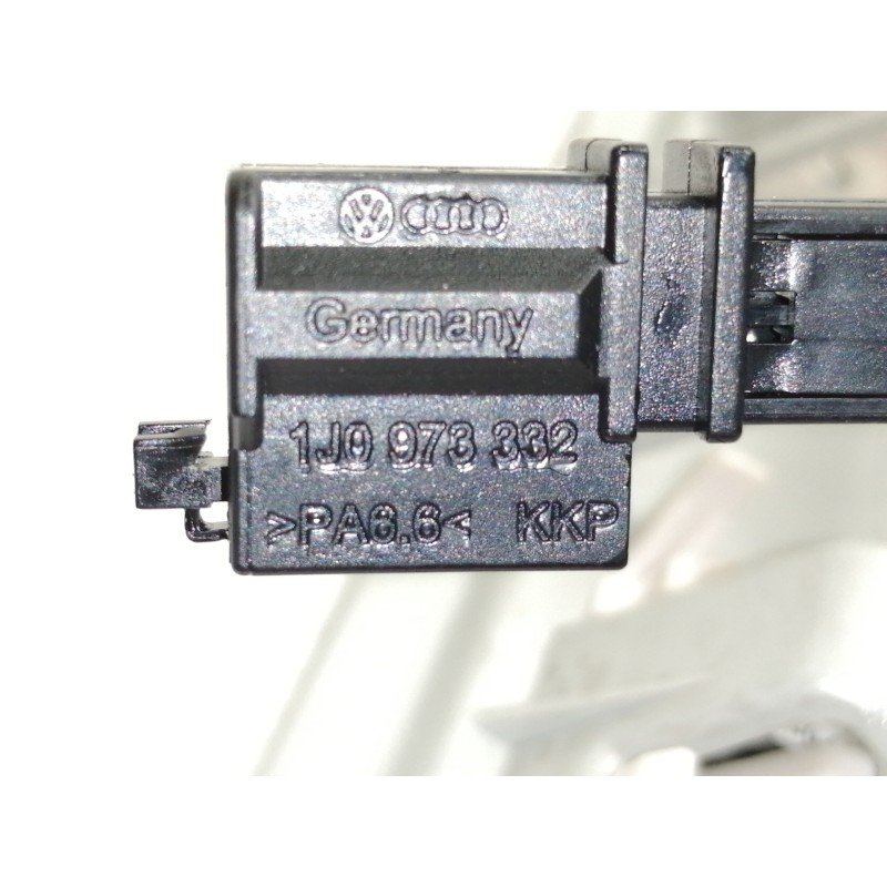 Recambio de luz interior para seat leon st (5f8) reference referencia OEM IAM 5F0947105  