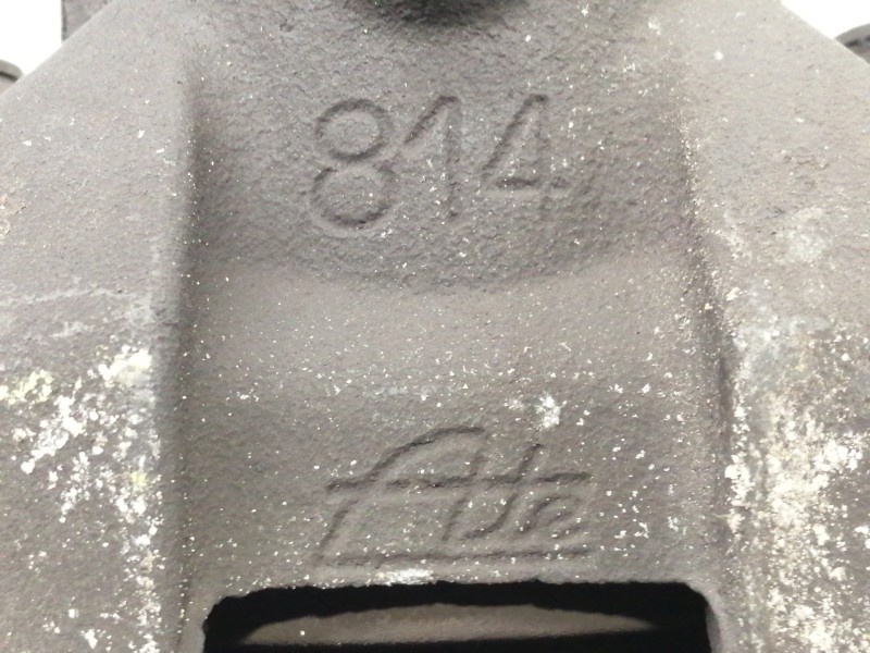 Recambio de pinza freno delantera derecha para volvo v50 familiar 2.0 d kinetic referencia OEM IAM 737300  