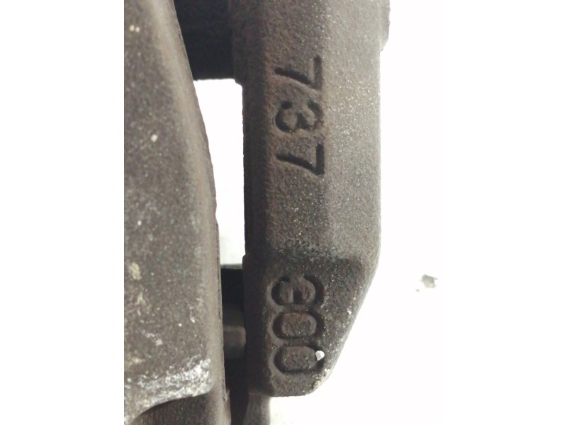 Recambio de pinza freno delantera izquierda para volvo v50 familiar 2.0 d kinetic referencia OEM IAM 737300  