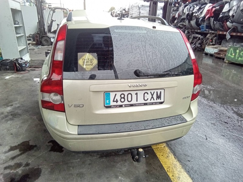 Recambio de porton trasero para volvo v50 familiar 2.0 d kinetic referencia OEM IAM   