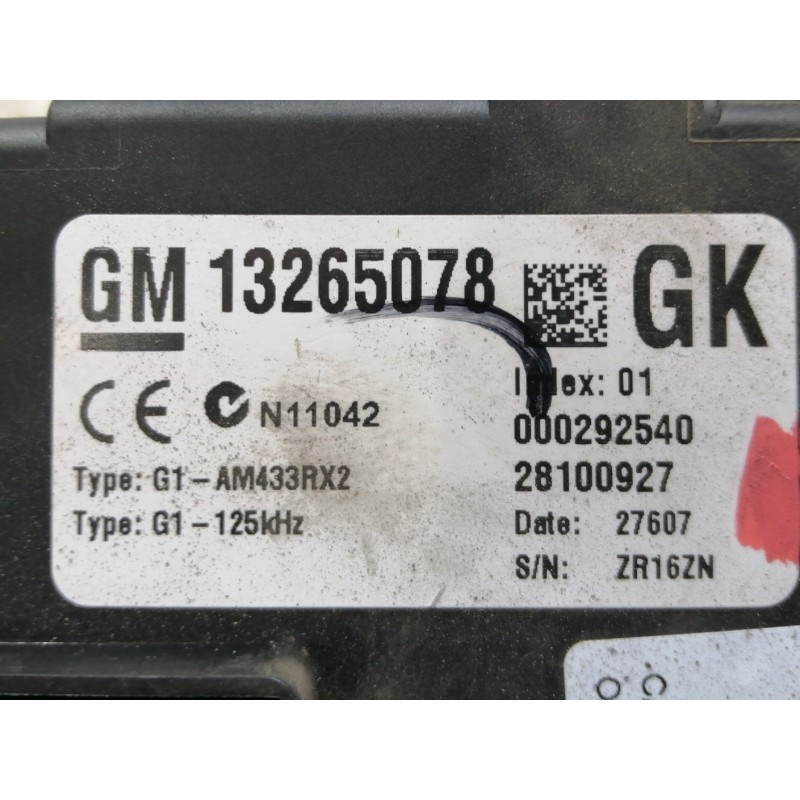 Recambio de caja reles / fusibles para opel corsa d cosmo referencia OEM IAM 13265078 28100927 000292540 