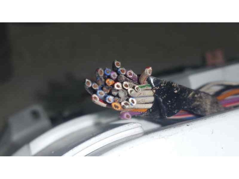 Recambio de cuadro instrumentos para ford fiesta berlina (dx) básico referencia OEM IAM 431613B  44ZU174