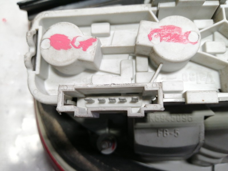 Recambio de piloto trasero derecho para seat cordoba berlina (6k2) 1.9 diesel cat (1y) referencia OEM IAM 6K5945096  