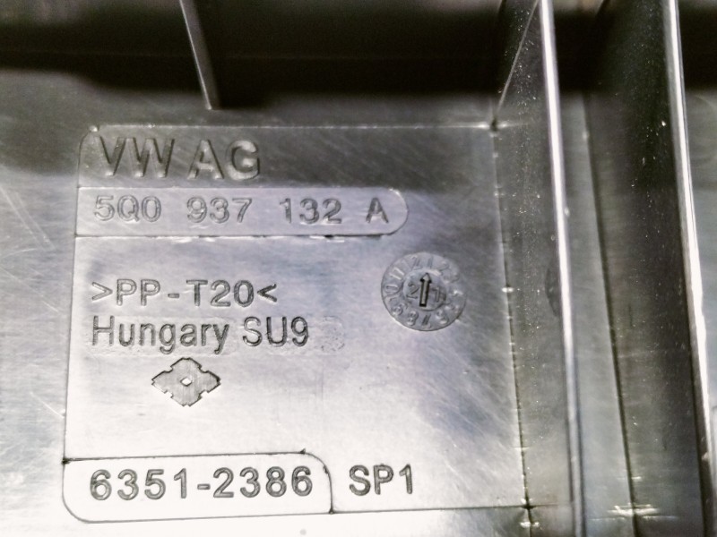 Recambio de caja reles / fusibles para volkswagen golf vii lim. (5g1) advance bluemotion referencia OEM IAM 5Q0937132A 5Q0907361