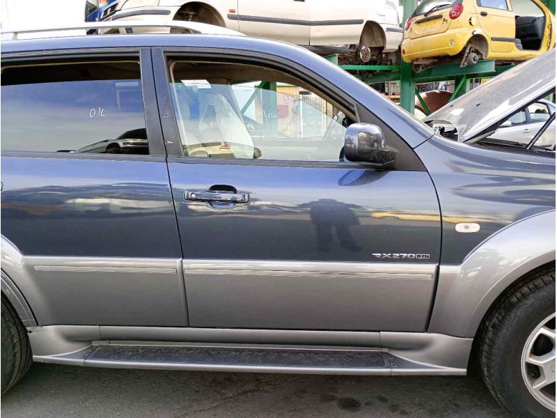 Recambio de puerta delantera derecha para ssangyong rexton 2.7 turbodiesel cat referencia OEM IAM   