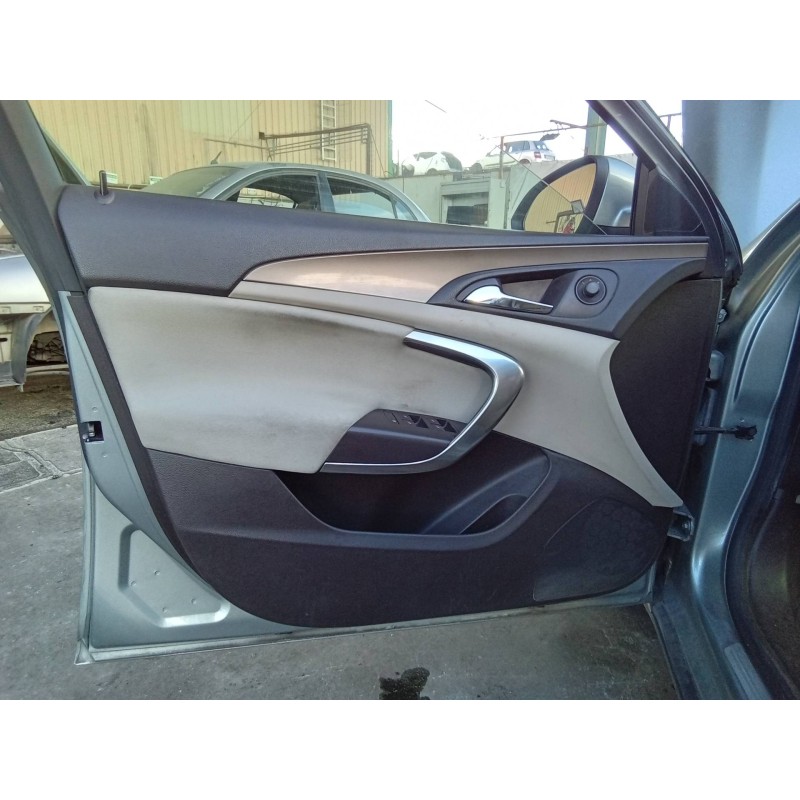 Recambio de guarnecido puerta delantera izquierda para opel insignia berlina cosmo referencia OEM IAM   