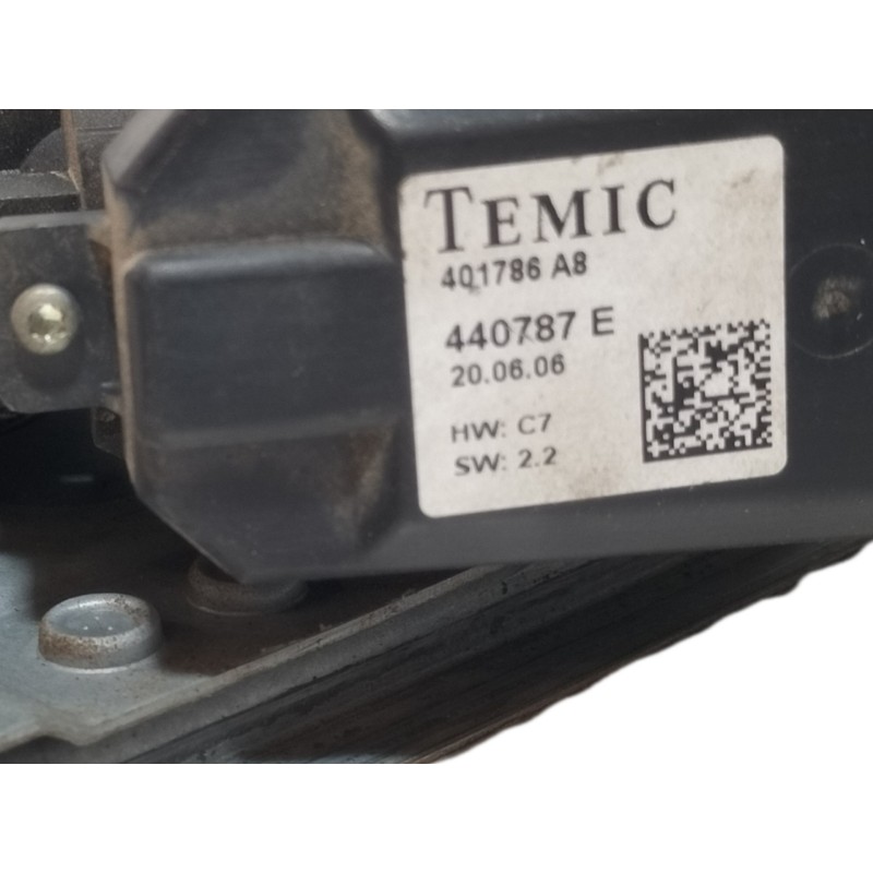 Recambio de elevalunas delantero izquierdo para citroën c4 coupe collection referencia OEM IAM 400973E  ELECTRICO