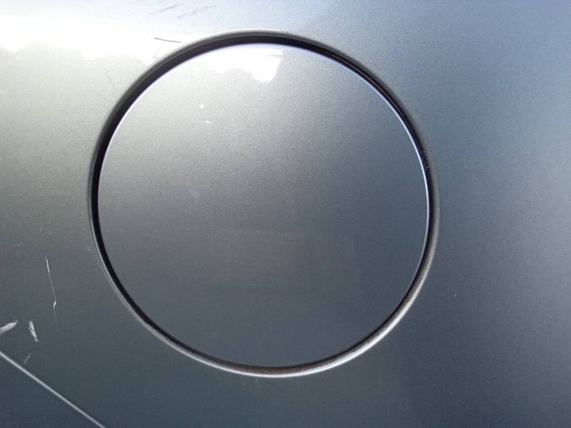 Recambio de tapa exterior combustible para opel insignia berlina cosmo referencia OEM IAM   