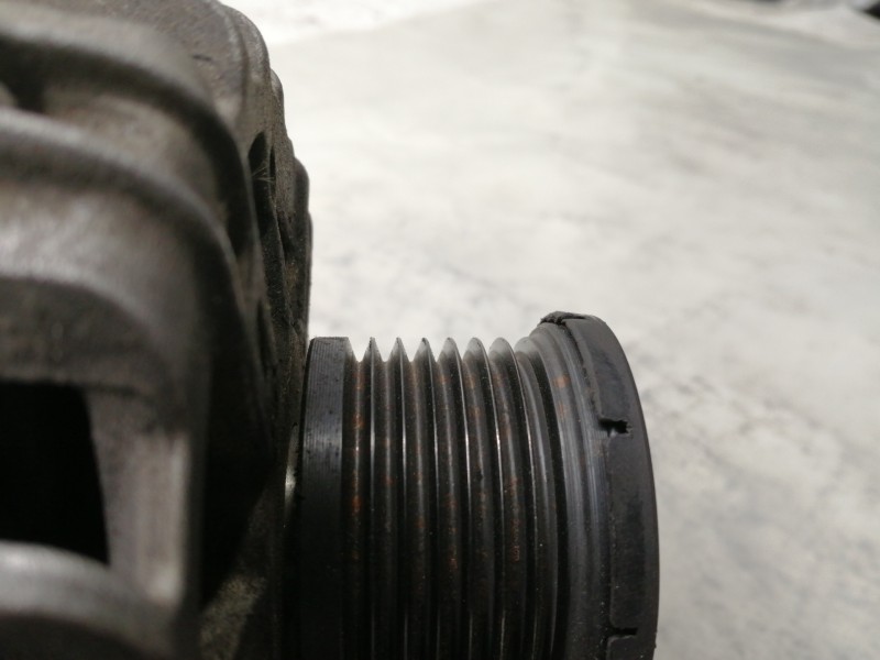 Recambio de alternador para dacia sandero stepway referencia OEM IAM 231007582RB 2710910A 