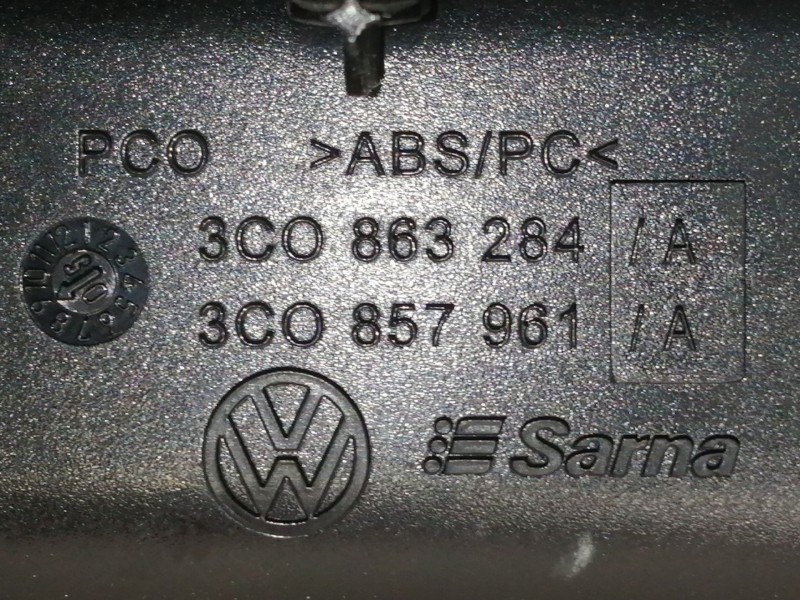 Recambio de cenicero para volkswagen passat berlina (3c2) highline referencia OEM IAM 3C0863284 3C0857961 