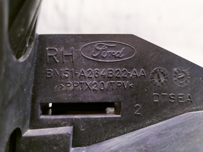 Recambio de cerradura puerta trasera derecha para ford focus lim. (cb8) trend referencia OEM IAM BM5AA26412AD 921764103 BM51A264