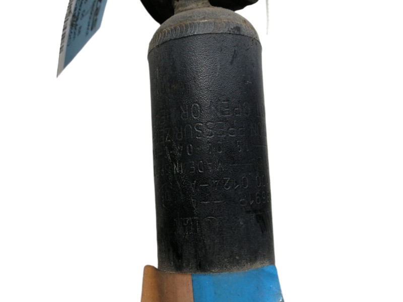 Recambio de amortiguador trasero derecho para dacia sandero stepway referencia OEM IAM 562105691R  