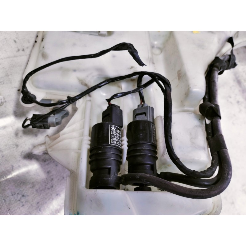 Recambio de deposito limpia para bmw serie 3 touring (e91) 320d referencia OEM IAM 712423112 6167706899614 
