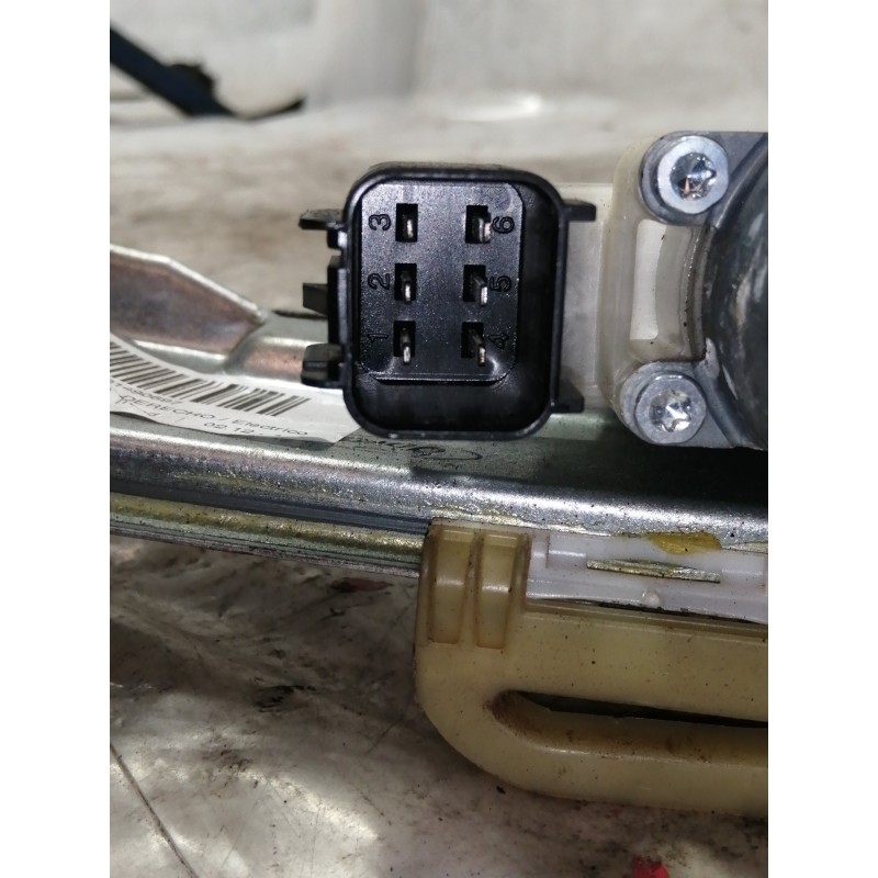 Recambio de elevalunas trasero derecho para ford focus lim. (cb8) trend referencia OEM IAM BM51A27000BC  