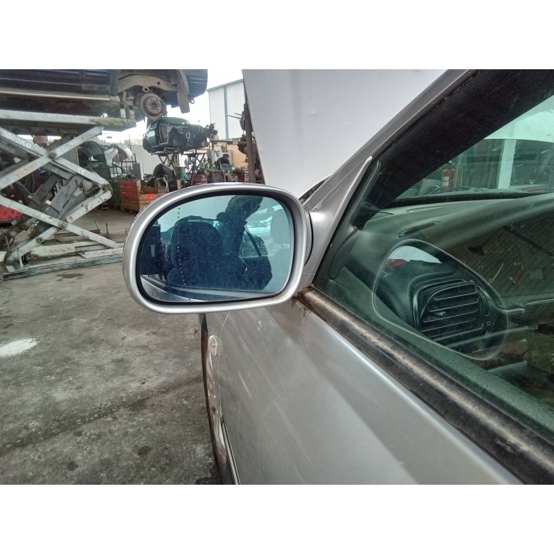 Recambio de retrovisor izquierdo para peugeot 406 berlina (s1/s2) stdt referencia OEM IAM   