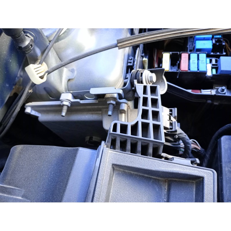 Recambio de centralita motor uce para dacia sandero stepway referencia OEM IAM 237102982S 237105499R A3C0093160001