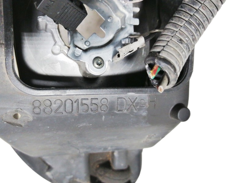 Recambio de faro derecho para fiat brava (182) jtd 105 / 100 clima referencia OEM IAM 88201558 88201558DX 