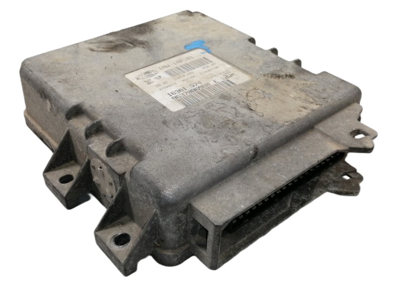 Recambio de centralita motor uce para peugeot 206 berlina xr referencia OEM IAM 9637086980 IAW1AP81 YDA9FJ99