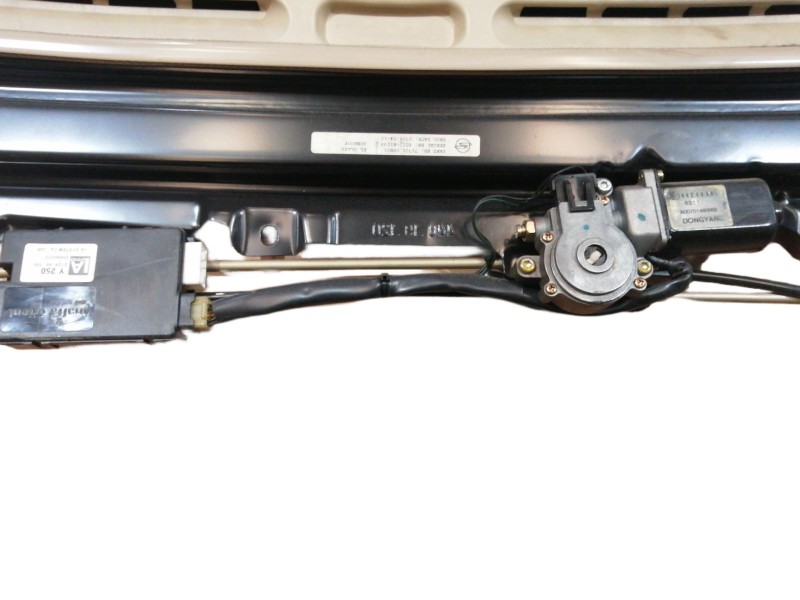 Recambio de techo electrico para ssangyong rexton 2.7 turbodiesel cat referencia OEM IAM 7170108B01  