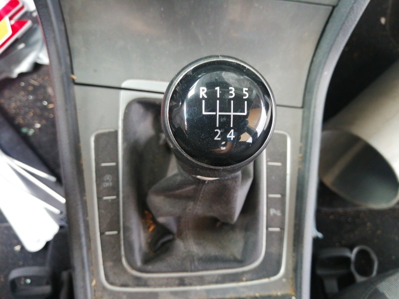 Recambio de pomo palanca cambio para volkswagen golf vii lim. (5g1) advance bluemotion referencia OEM IAM 5G1711113C  