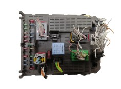 Recambio de caja reles / fusibles para citroën c5 berlina 2.2 hdi vivace referencia OEM IAM 9647448280 96474482 201505025041423  2