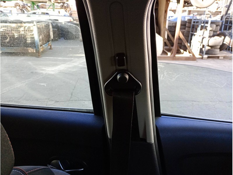 Recambio de cinturon seguridad delantero izquierdo para dacia sandero stepway referencia OEM IAM 868857909R 621088600C 