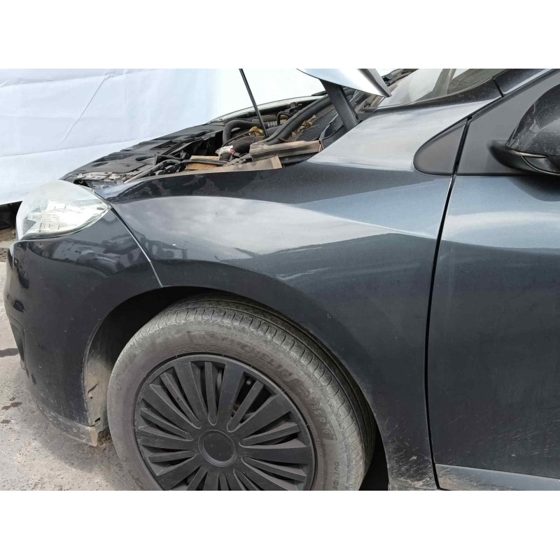 Recambio de aleta delantera izquierda para renault megane iii berlina 5 p expression referencia OEM IAM   