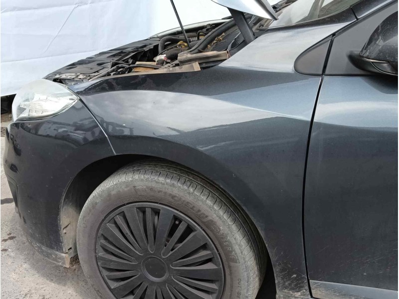 Recambio de aleta delantera izquierda para renault megane iii berlina 5 p expression referencia OEM IAM   