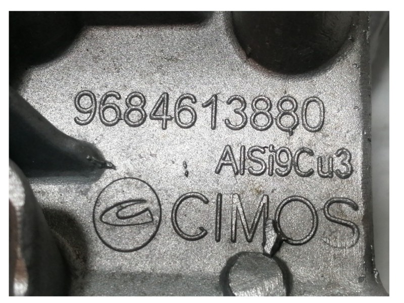 Recambio de soporte alternador para peugeot 308 active referencia OEM IAM 9672309780  